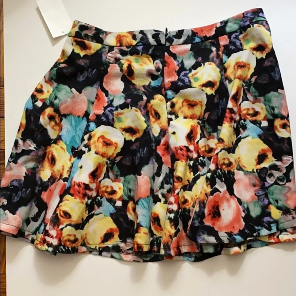 NWT Lush multicolored floral skirt size: L